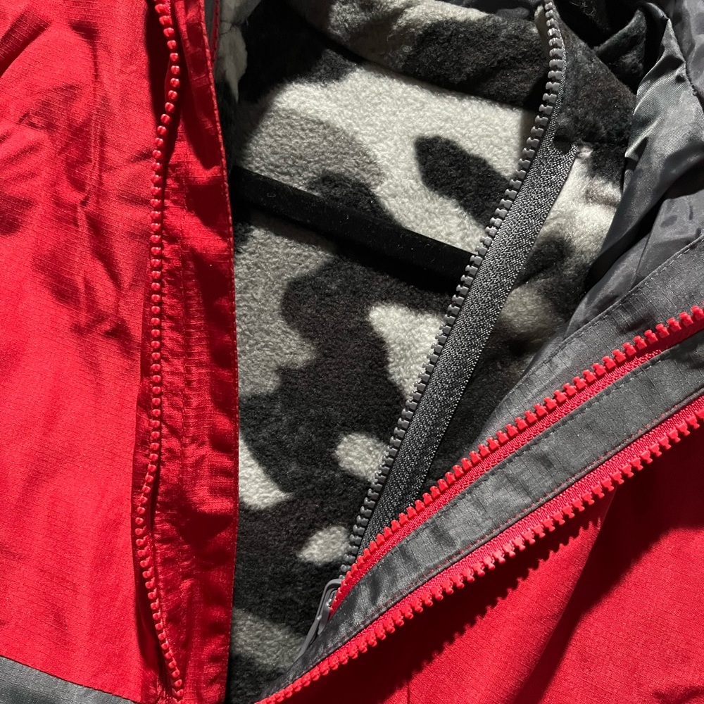 Eddie Bauer Boy’s Youth 3 in 1 Red Jacket Coat Size 10/12 NEW - Picture 4 of 9